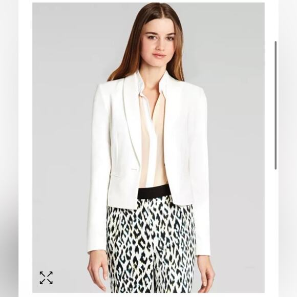 BCBGMAXAZRIA White Blazer Jacket Size S Cutout Back Structured Y2K Chic - Picture 2 of 8